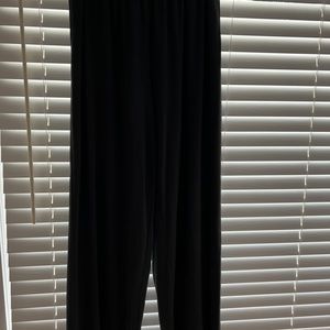 Luxury casual mid- to light weight  high end pants  casual chic pants